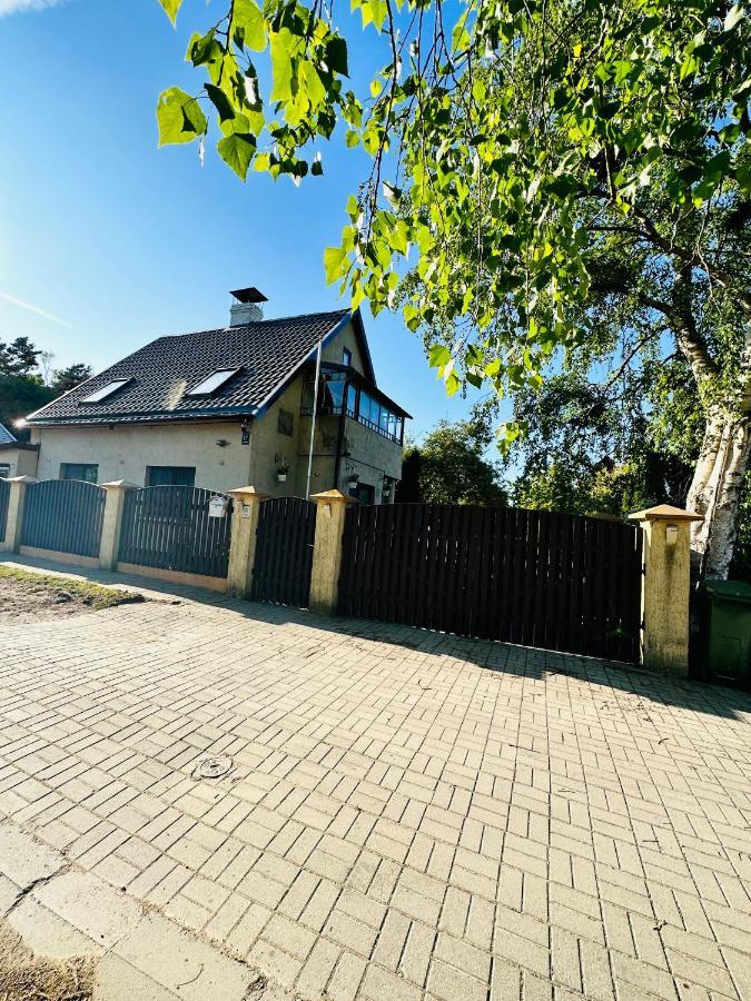 Villa Svetes House - Garden & Bbq & Parking Liepāja Esterno foto